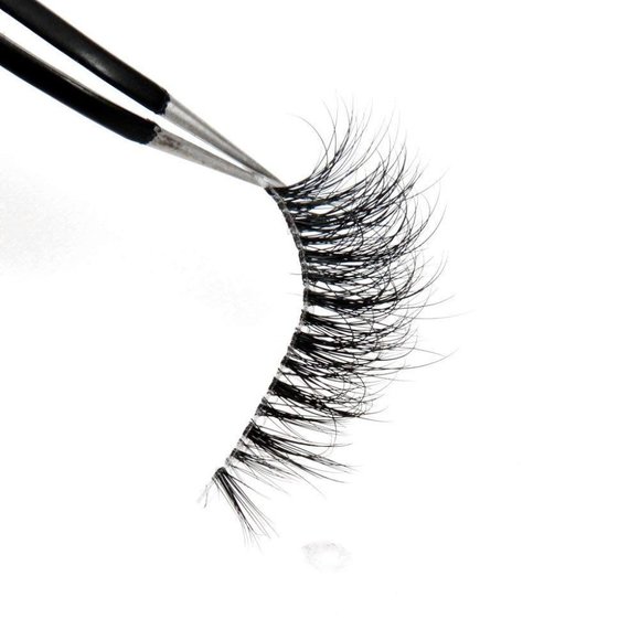 #EVERYDAYGLAM 100% Handmade Mink Lashes - Picture 4 of 4